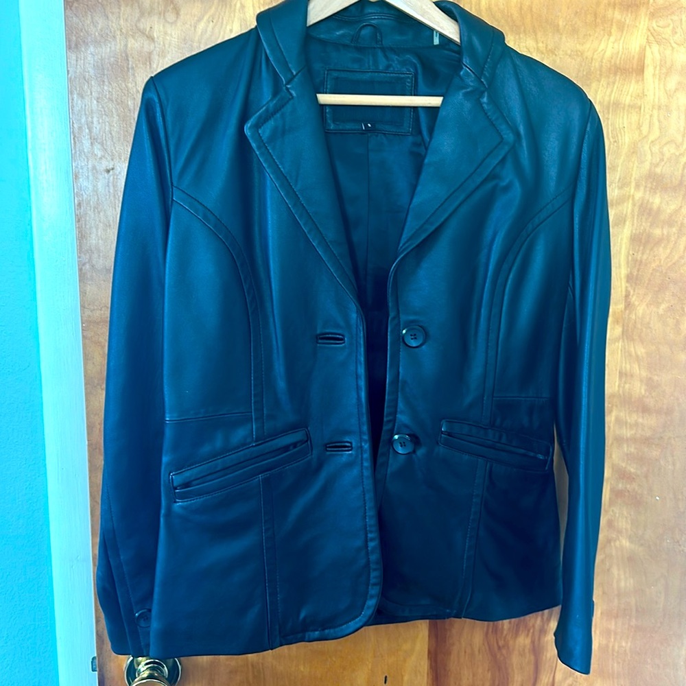 Women’s leather jacket